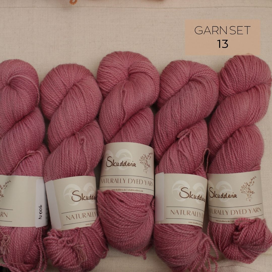 Semilla Sets mit Naturfarben gefärbt