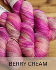 BERRY CREAM - Moonwalker